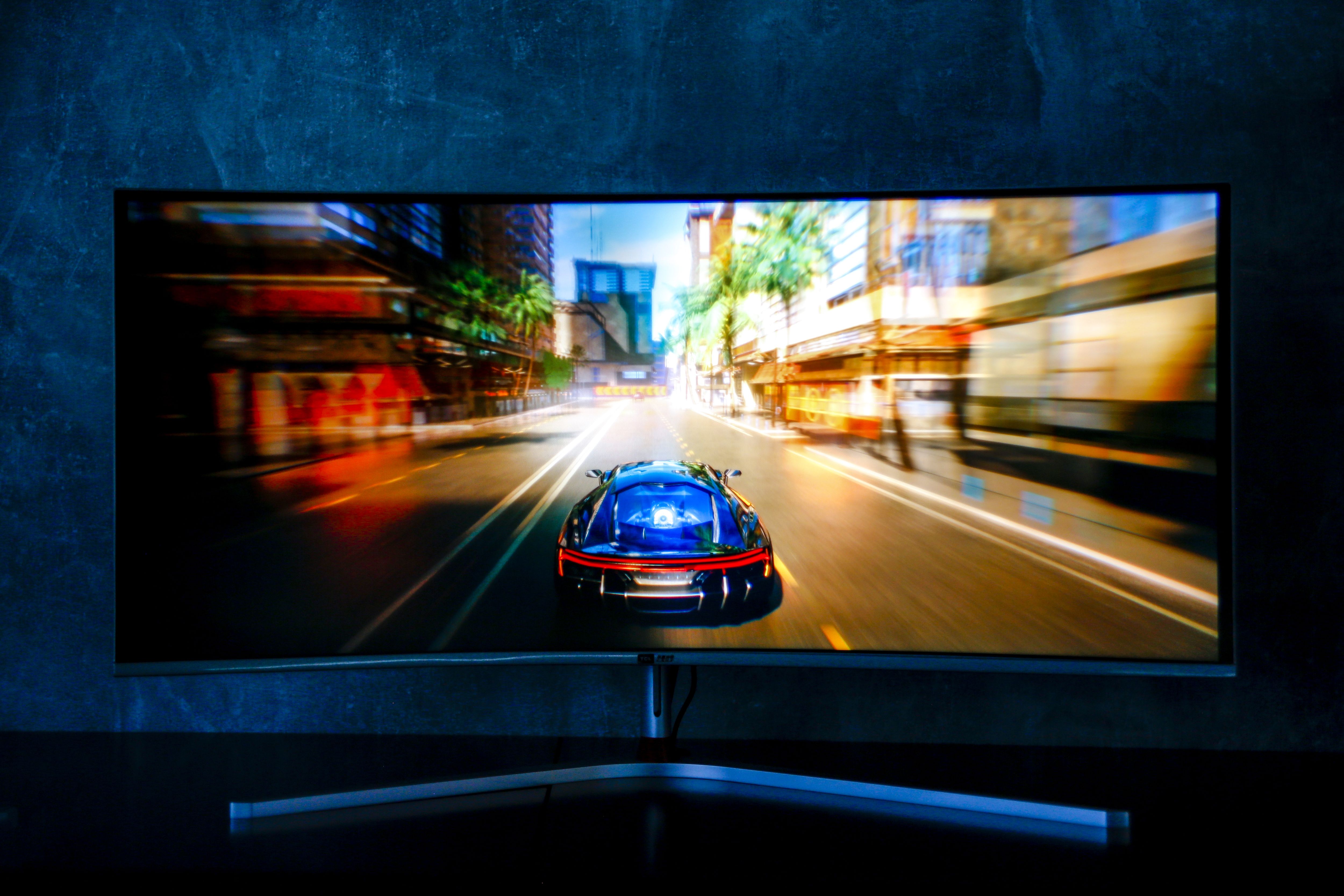 TCLåææè³äº®ç¸IFA2022: ç¨åæ°å®åæå®½ç§æè¾¹ç