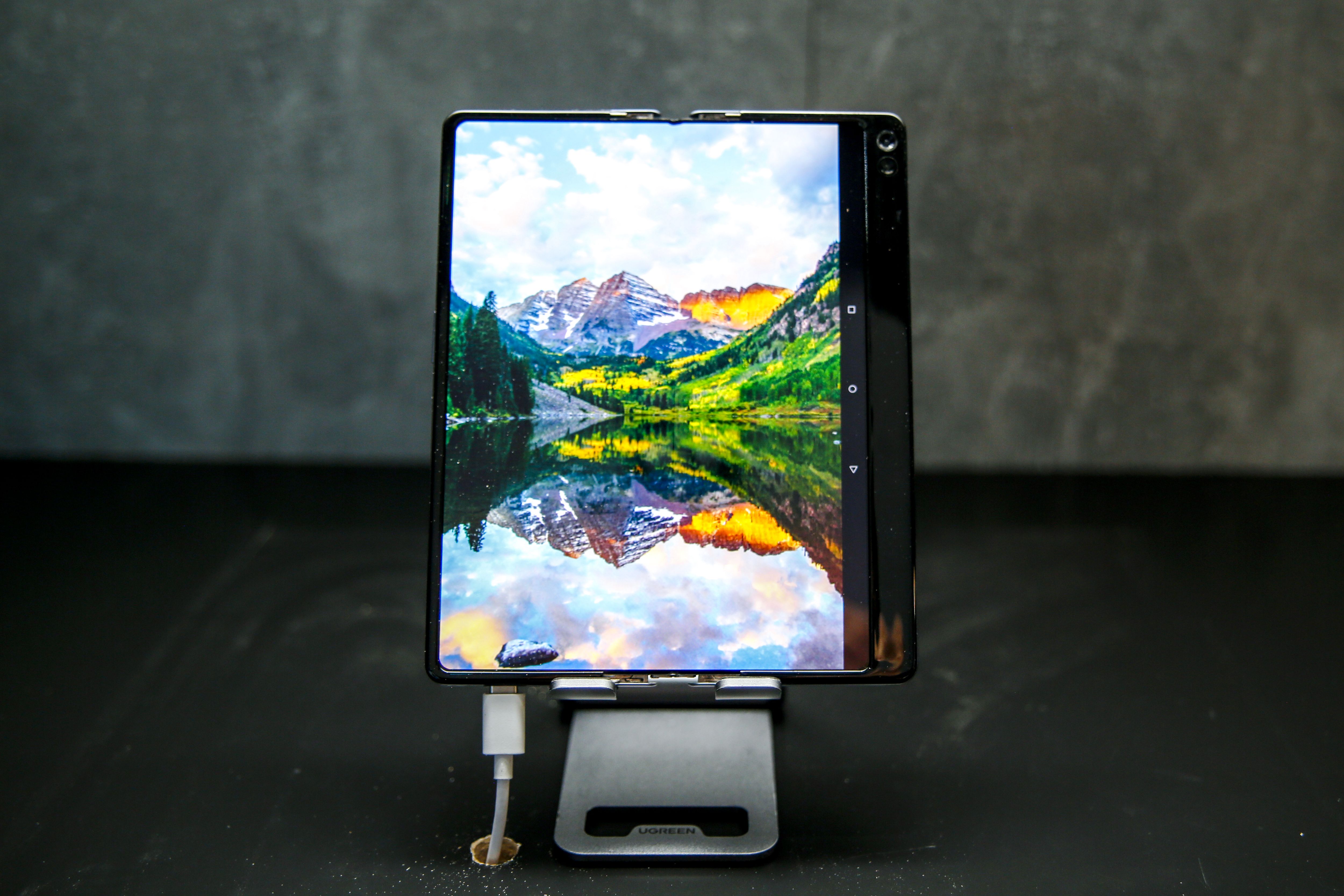 TCLåææè³äº®ç¸IFA2022: ç¨åæ°å®åæå®½ç§æè¾¹ç